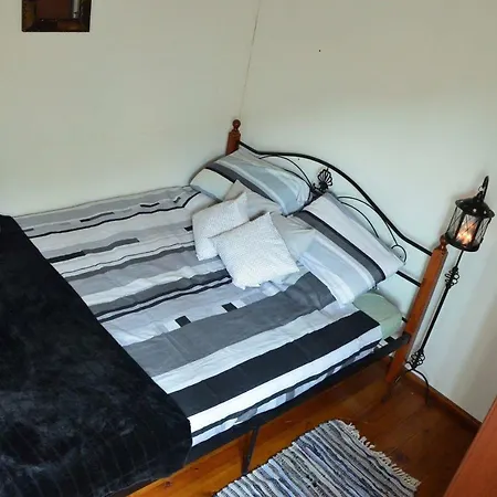 Cosy Wooden House 度假居 佩多拉斯