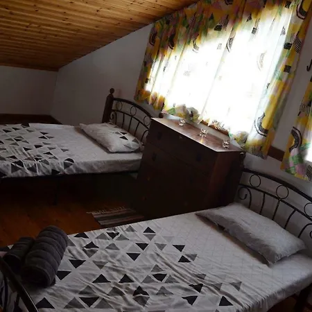 בית נופש Cosy Wooden House *