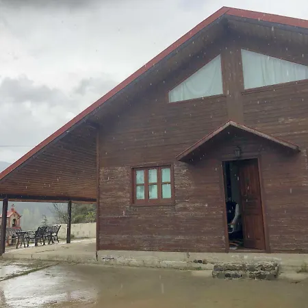 Cosy Wooden House בית נופש *